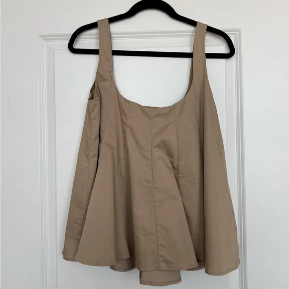 Club Monaco Women’s Top - L - Picture 3 of 3